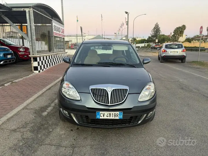 Lancia Ypsilon 2005 photo 2
