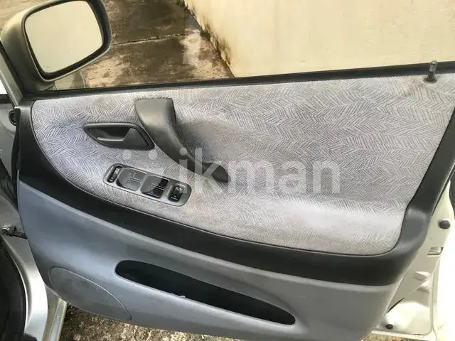 Suzuki Liana 2002 photo 4
