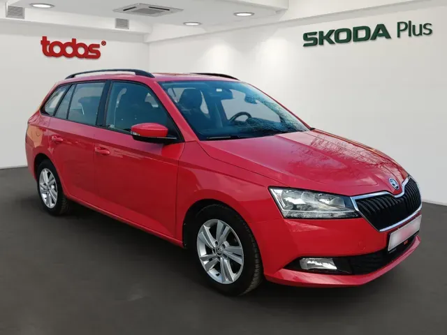 Skoda Fabia 2022 photo 2