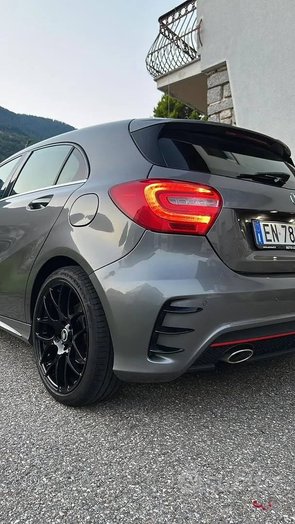 Mercedes-Benz A180