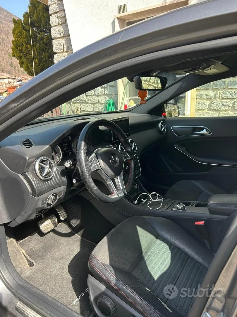 Mercedes-Benz A180 2013 photo 5