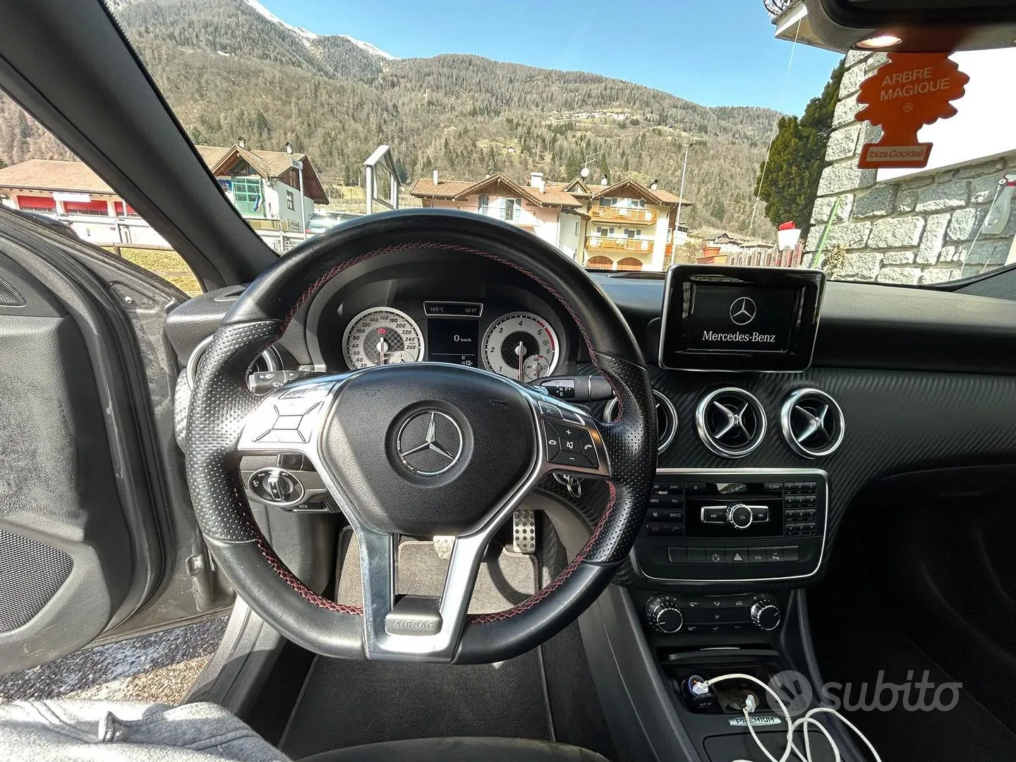 Mercedes-Benz A180 2013 photo 4
