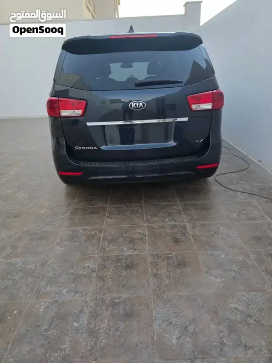 Kia Sedona 2016 photo 4