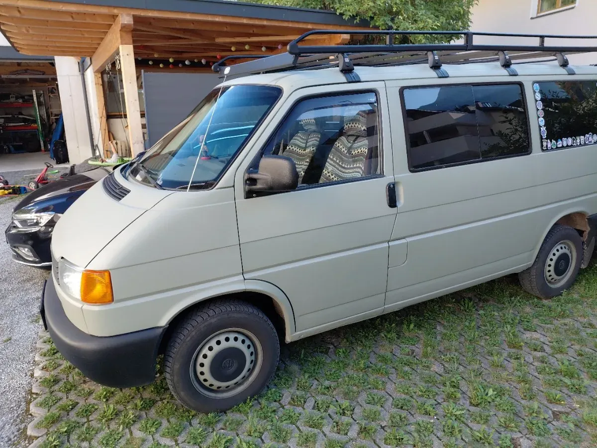 Volkswagen T4 2001 photo 2