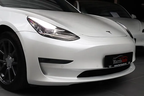 Tesla Model 3 2020 photo 2