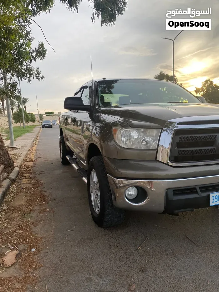 Toyota Tundra 2012 photo 2