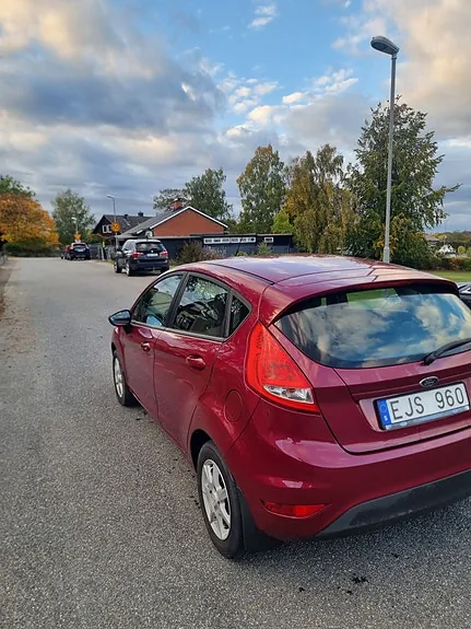Ford Fiesta 2009 photo 3