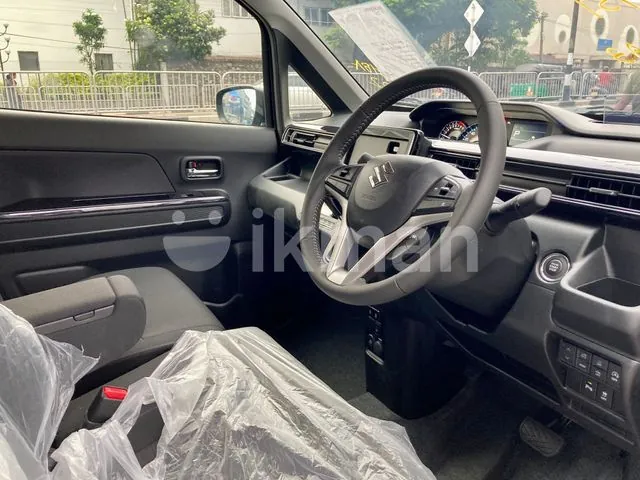 Suzuki Wagon R Stingray 2025 photo 4