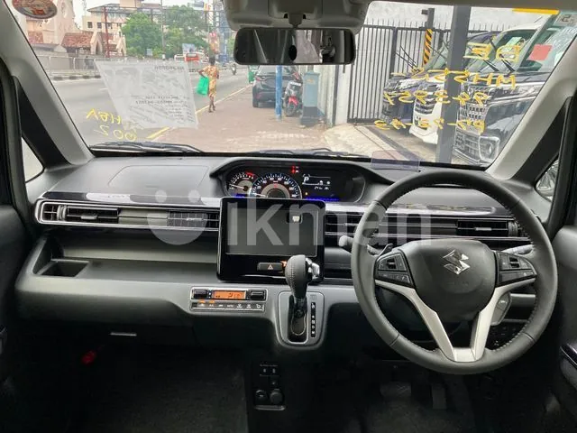 Suzuki Wagon R Stingray 2025 photo 2
