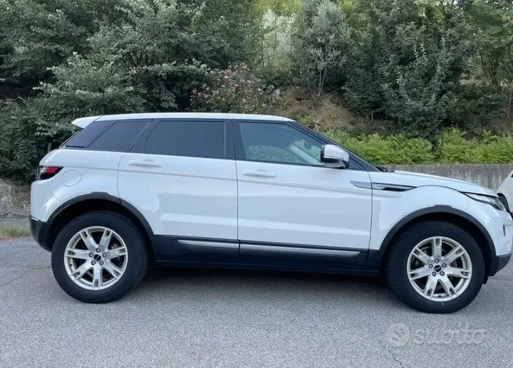 Land Rover Range Rover Evoque 2012 photo 3