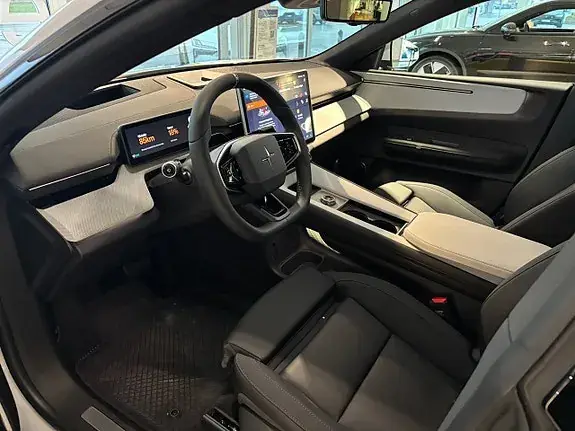 Polestar 4 2027 photo 3