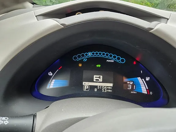 Nissan Leaf 2012 photo 5