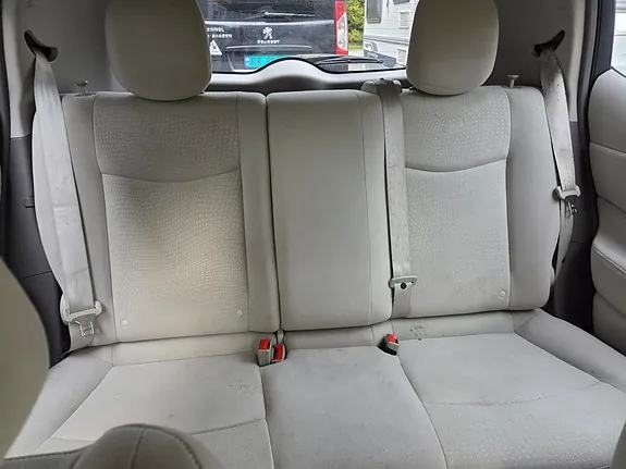 Nissan Leaf 2012 photo 3