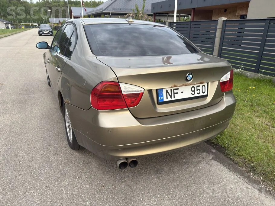 BMW 320I 2007 photo 2