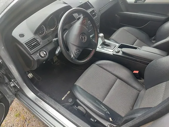 Mercedes-Benz C180 2010 photo 4