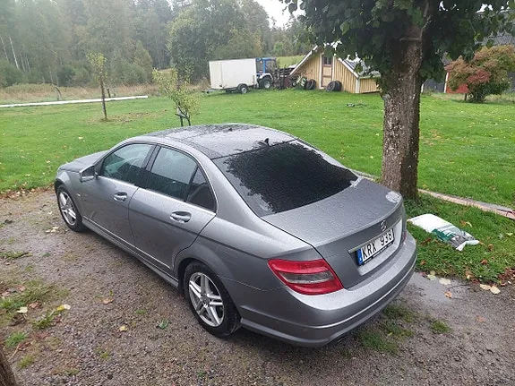 Mercedes-Benz C180 2010 photo 3