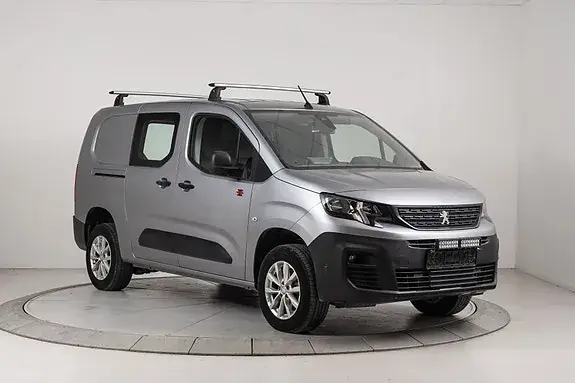 Peugeot Partner 2021 photo 2
