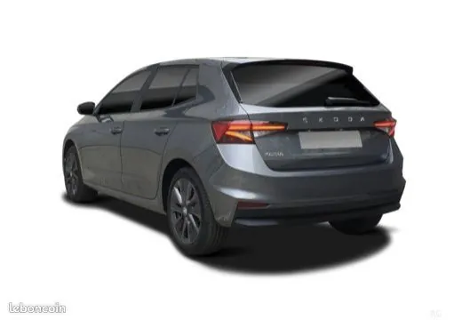 Skoda Fabia 2024 photo 2