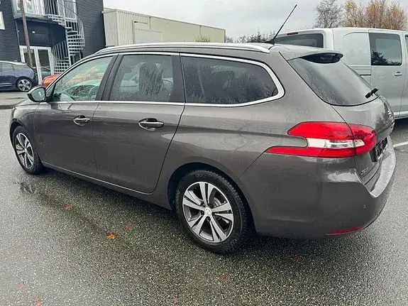 Peugeot 308 2015 photo 3