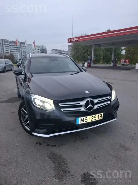 Mercedes-Benz Glc 250 2016 photo 2