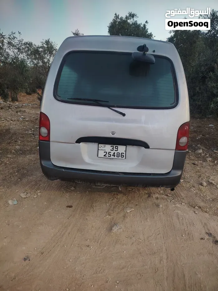 Hyundai H 100
