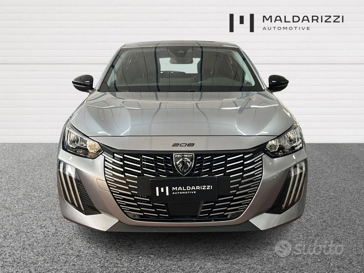 Peugeot 208 2025 photo 2