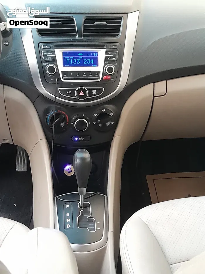 Hyundai Accent 2017 photo 4
