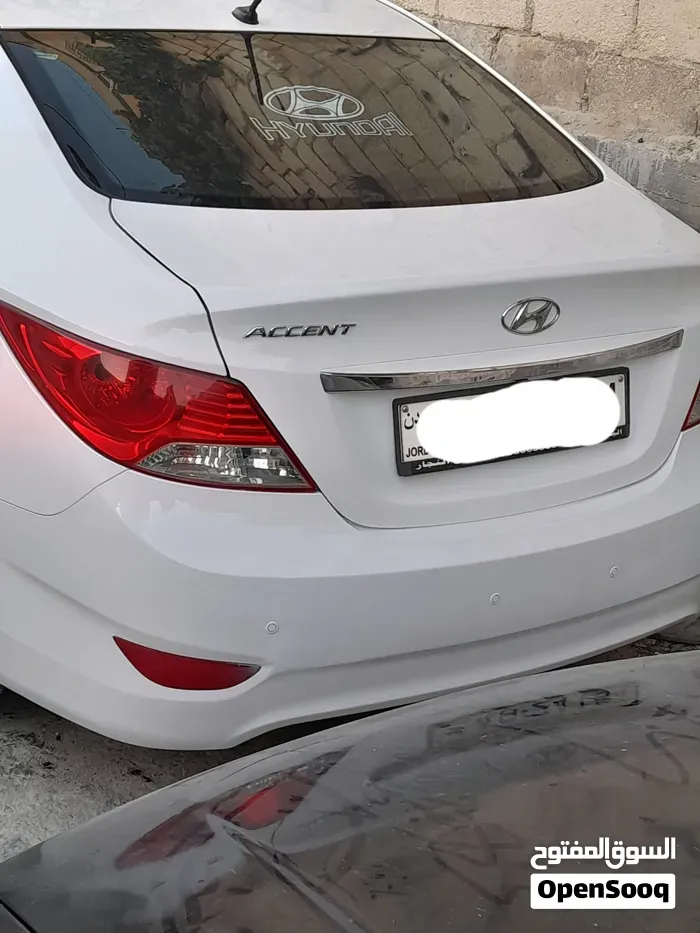 Hyundai Accent 2017 photo 2