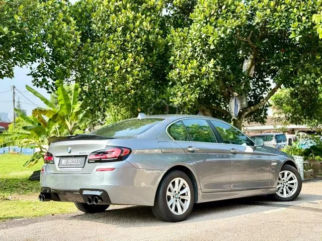 BMW 520I