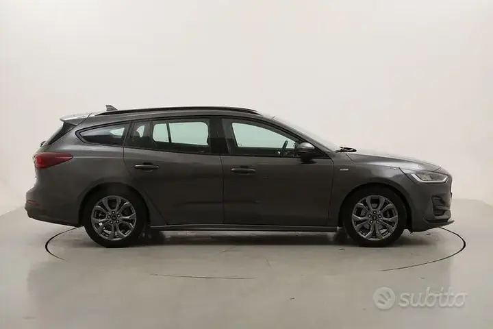 Ford Focus Sw 2023 photo 3