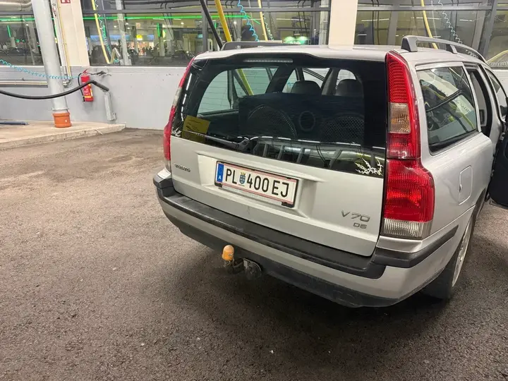 Volvo V70 2002 photo 2