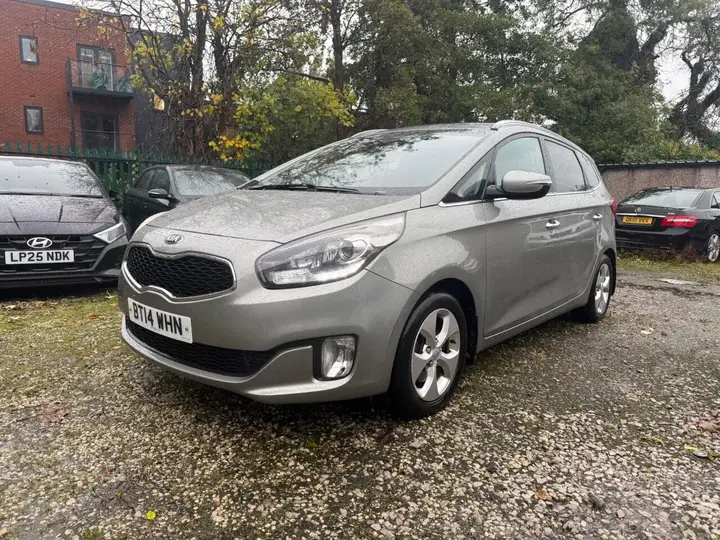 Kia Carens