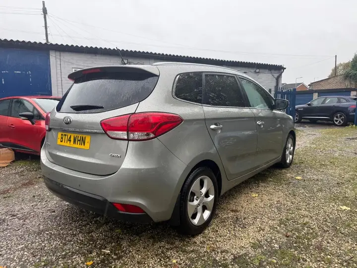 Kia Carens 2014 photo 3