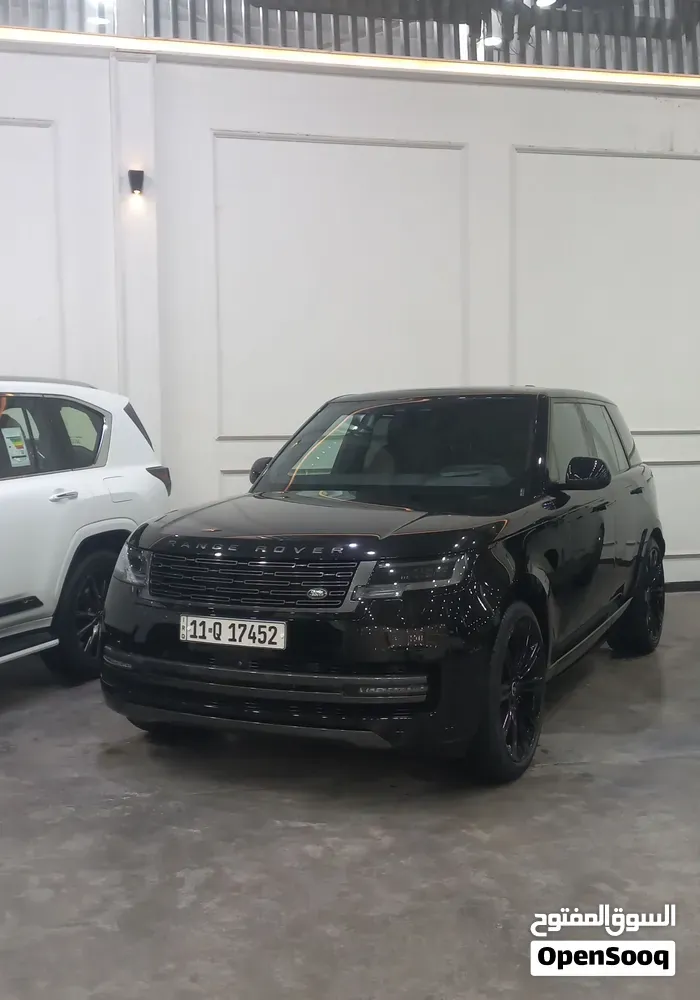 Land Rover Range Rover 2024 photo 2