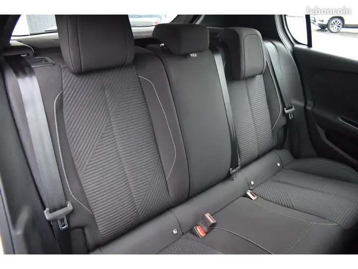 Peugeot 308 2021 photo 3