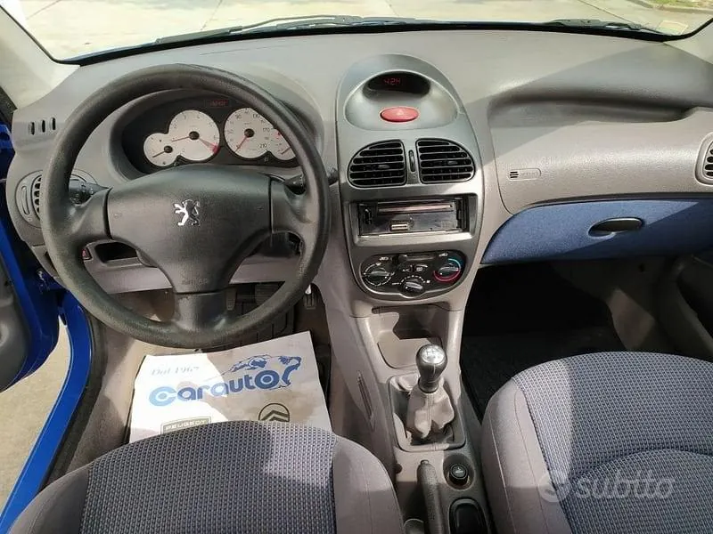 Peugeot 206 2004 photo 4