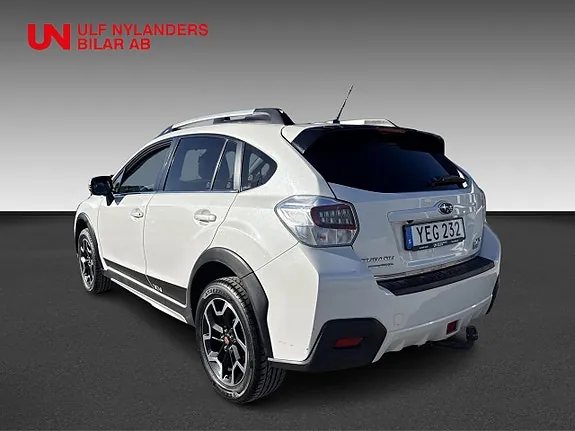 Subaru Xv 2016 photo 2