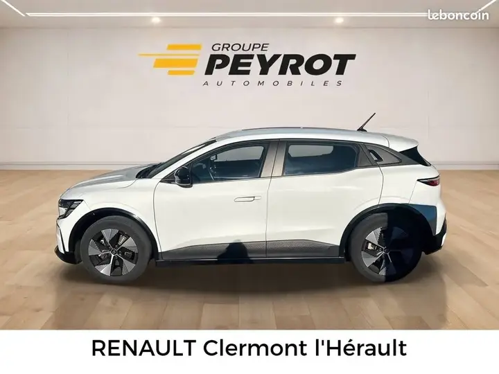 Renault Megane 2023 photo 3