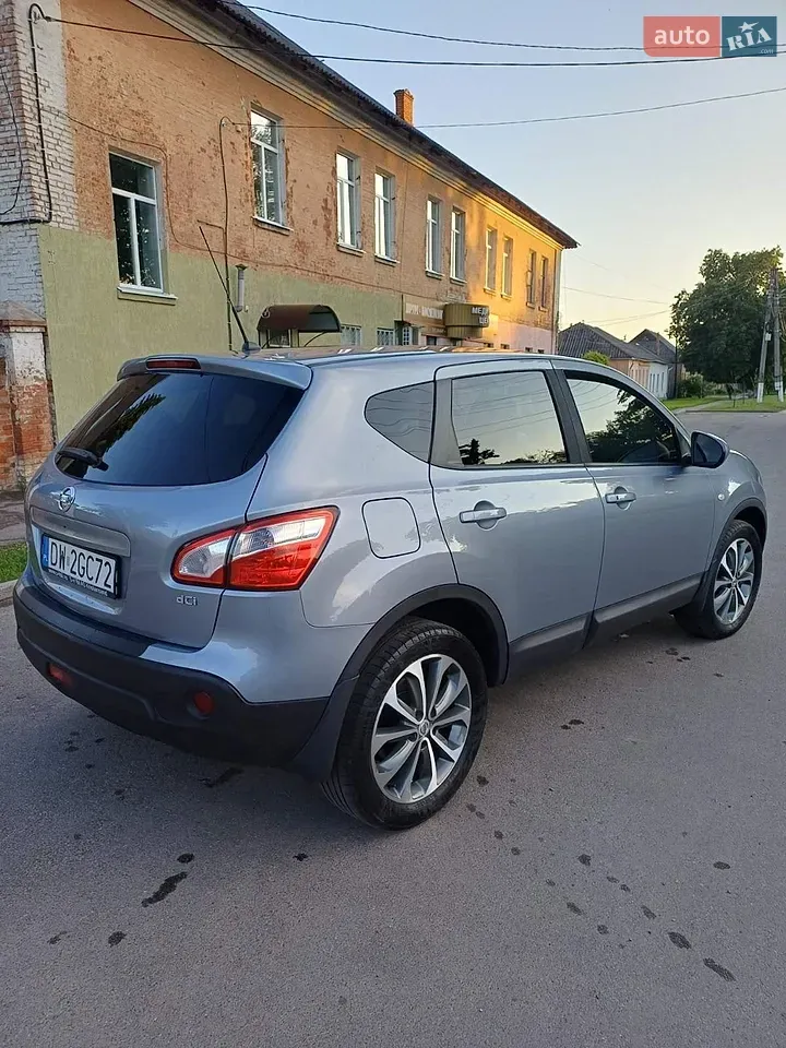 Nissan Qashqai 2013 photo 4