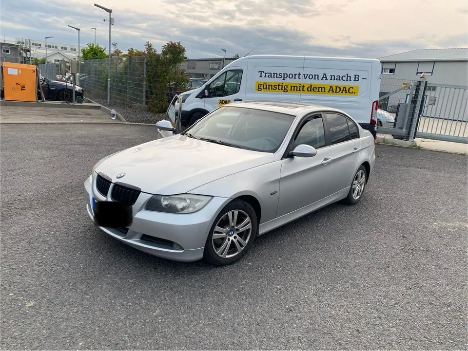 BMW E90