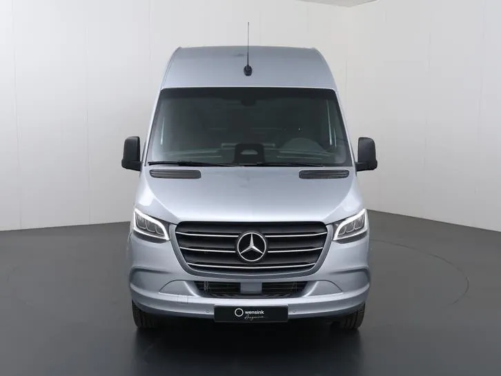 Mercedes-Benz Sprinter 2024 photo 3