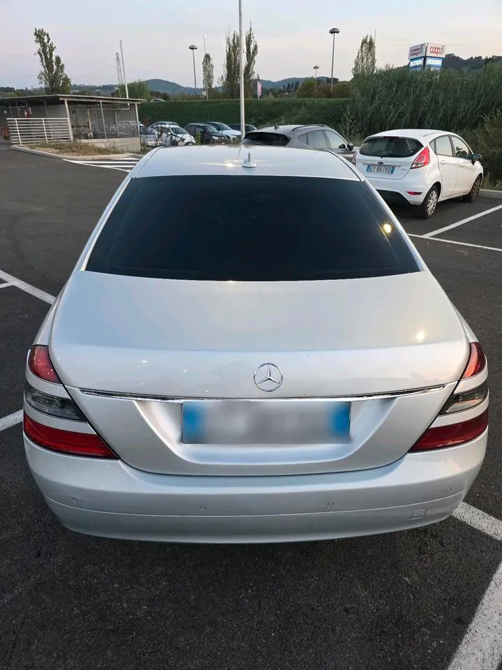 Mercedes-Benz S 320