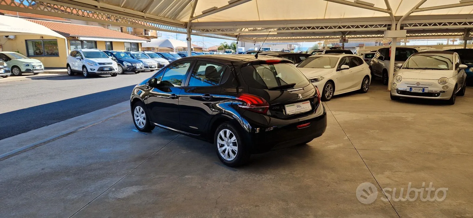 Peugeot 208 2015 photo 2