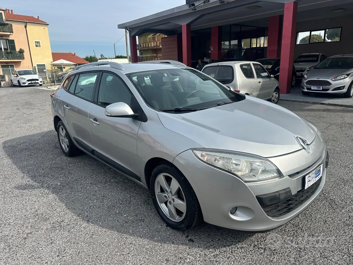 Renault Megane 2010 photo 4