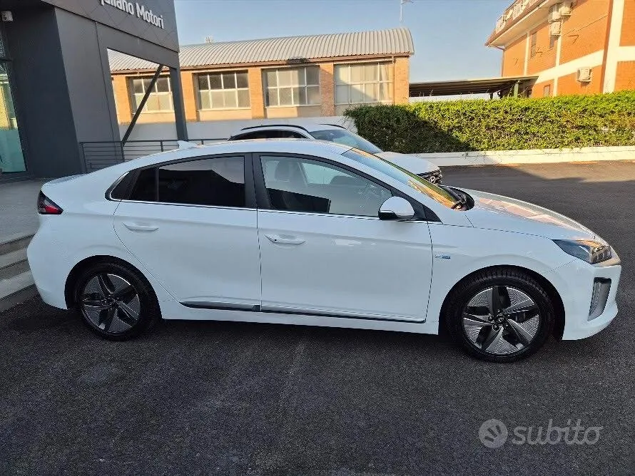 Hyundai Ioniq