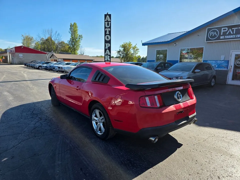 Ford Mustang 2010 photo 3