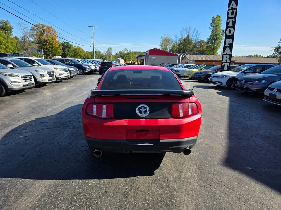 Ford Mustang 2010 photo 4