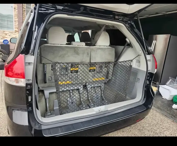 Toyota Sienna 2012 photo 4