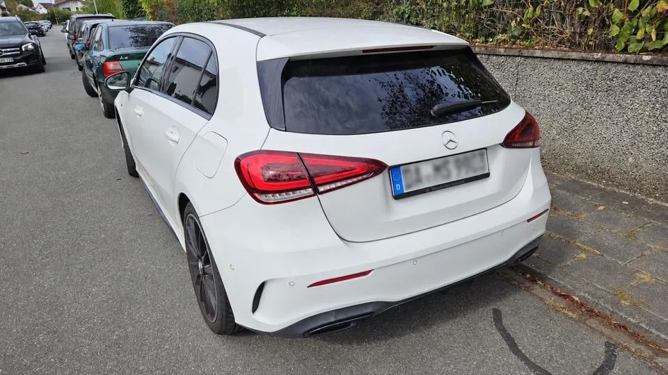 Mercedes-Benz A200