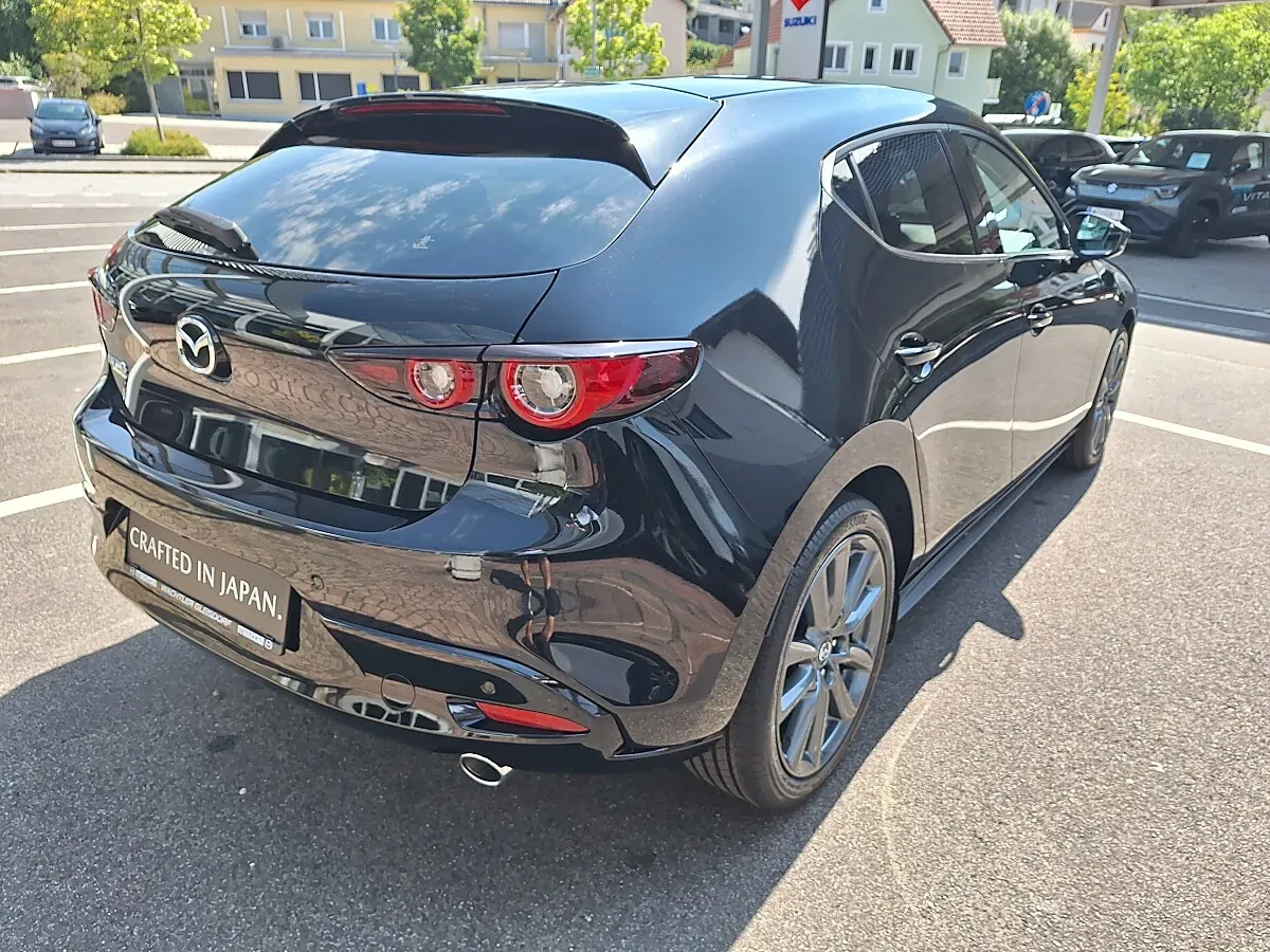 Mazda Mazda3 2026 photo 3